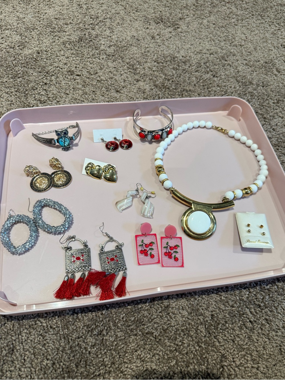 Vintage Jewelry Bundle. 11 pieces of earrings, necklace, bracelet! Great deal!
